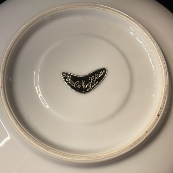 Royal Ming China Japan Maple Leaf Design Tea Cup & Saucer - Picture 7 of 10